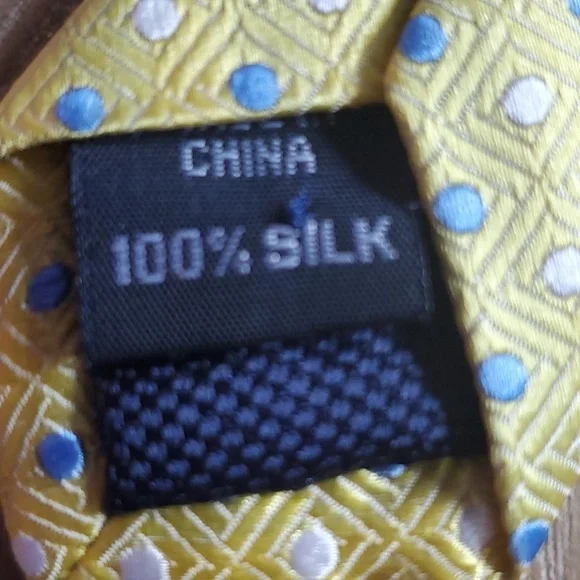 Nautica Silk Necktie - Picture 7 of 7